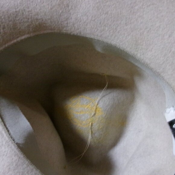 vtg Dutchess fur hat Marshall field Co hat bar 50s glam hat very good bucket fur - Picture 10 of 10